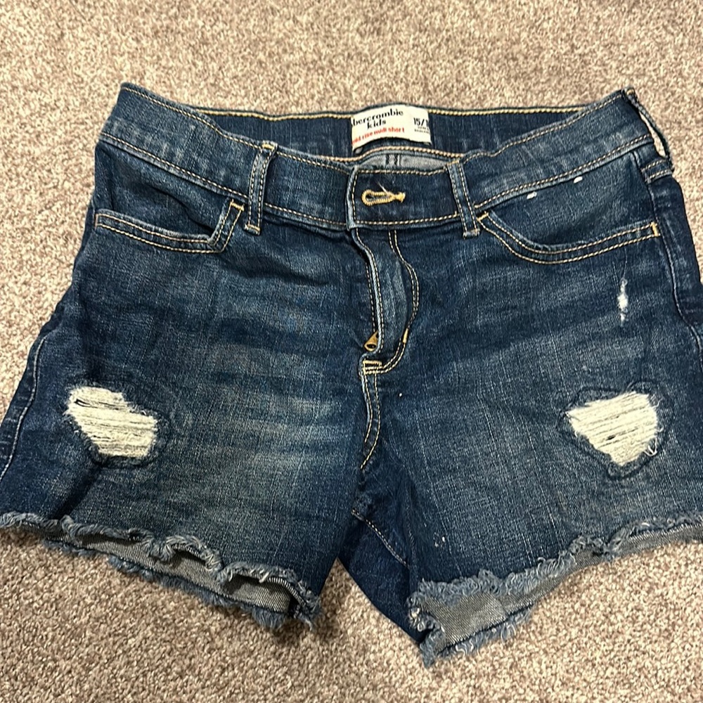 Abercrombie kids mid rise midi shorta